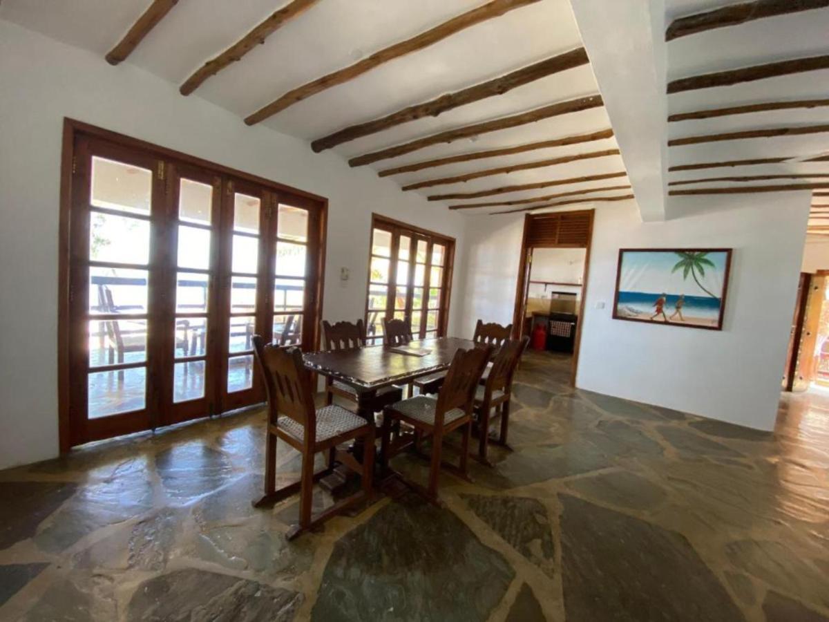 Silver Rock Hotel & Beachfront Apartments Malindi Exterior photo