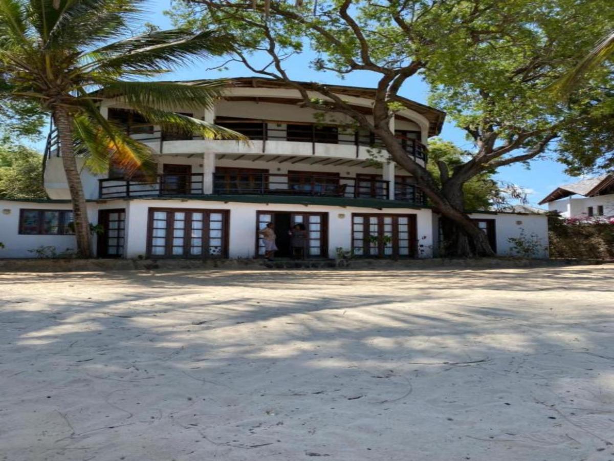 Silver Rock Hotel & Beachfront Apartments Malindi Exterior photo
