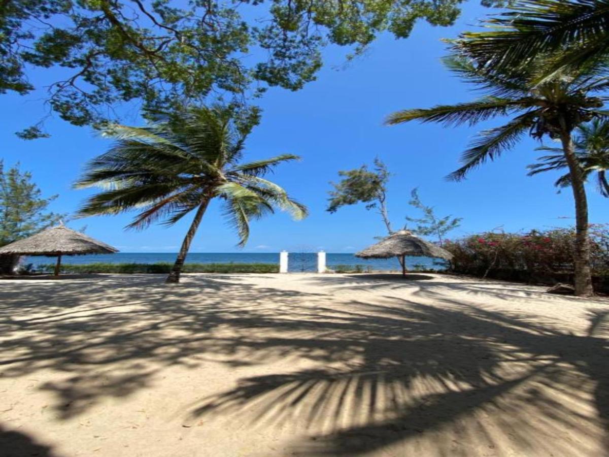 Silver Rock Hotel & Beachfront Apartments Malindi Exterior photo