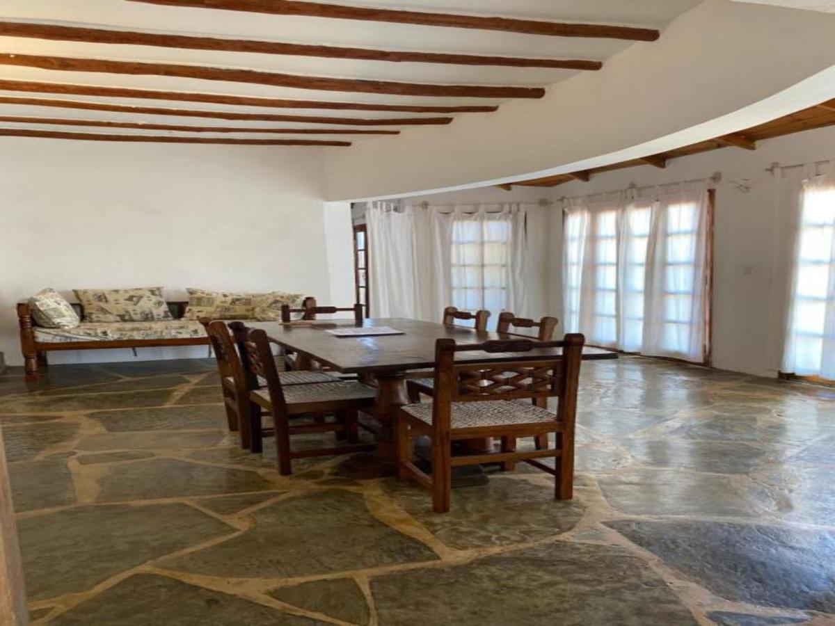 Silver Rock Hotel & Beachfront Apartments Malindi Exterior photo