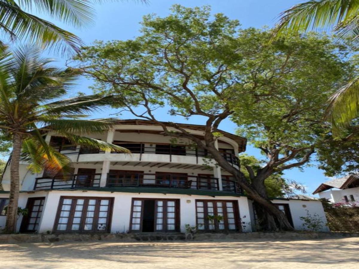 Silver Rock Hotel & Beachfront Apartments Malindi Exterior photo
